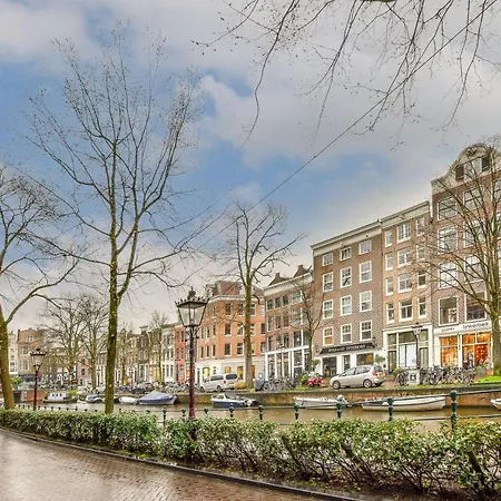 Spiegelgracht With Canal View Отель типа 