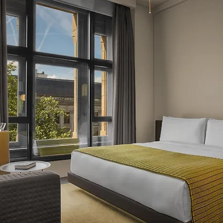 W 5* Amsterdam
