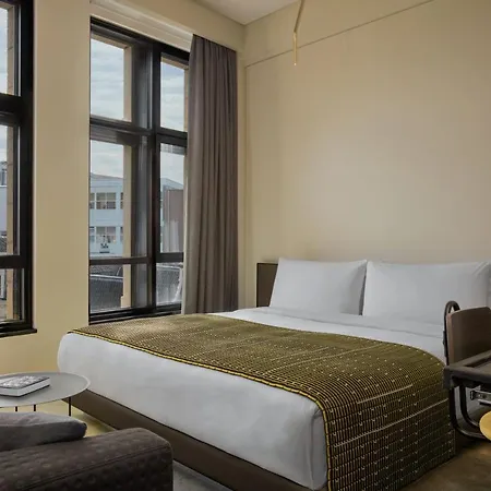 Hotel W