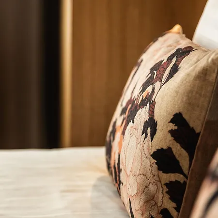 The Delphi - Townhouse Hotell