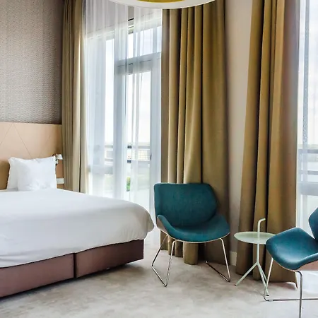 Amadi Panorama Hotel 4*