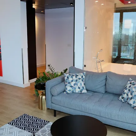 Westcord Fashion Hotel 4*