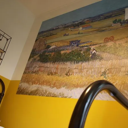 Hotel Bicycle *