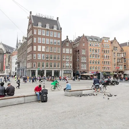 Hotel De Roode Leeuw 4*