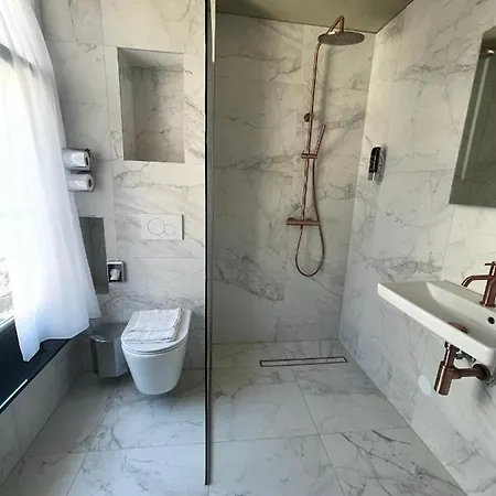Beautique Centre Ξενοδοχείο 3*