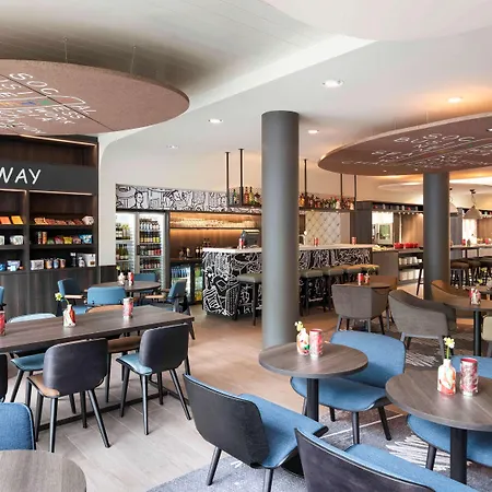 Hotel Ibis Centre Stopera 3*