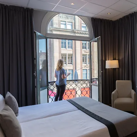 De Roode Leeuw Hotel