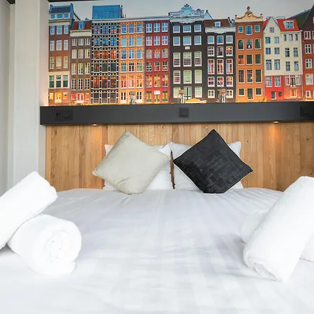 Hotel Botel 3*