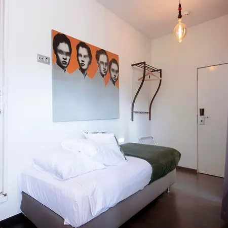 Quentin Hotel