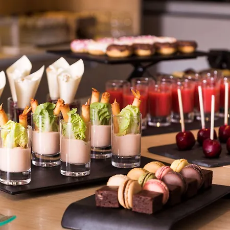 Hotel Mercure West