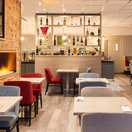 Mercure West 4*