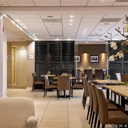 Express - South By Ihg