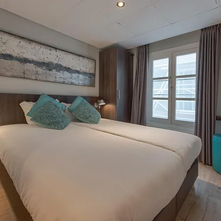 Hotel Damsquare 3*