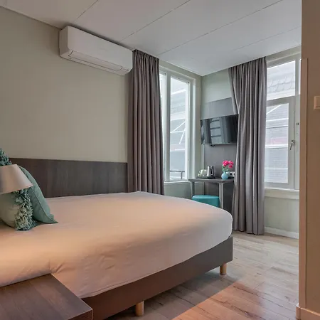 Damsquare Hotel 3*