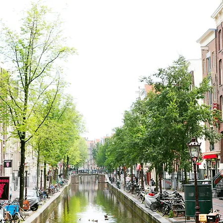 Damsquare Hotel