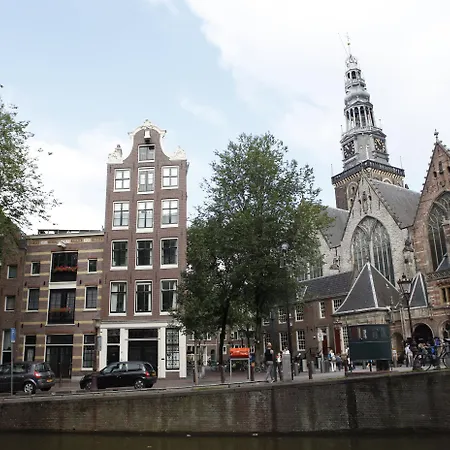Damsquare 3*