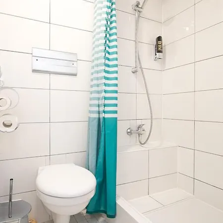 Hotel Budget Trianon 2*