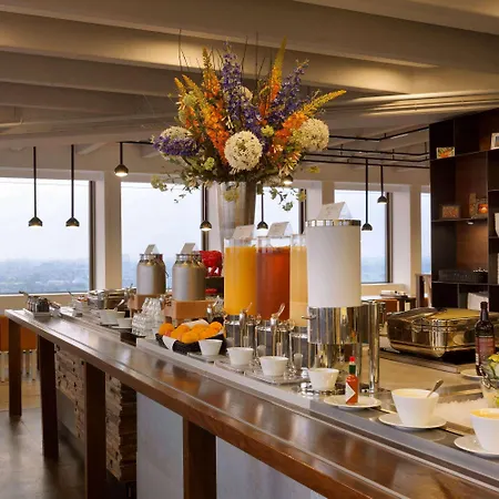 Otel Leonardo Rembrandtpark 4*