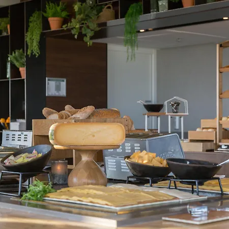 Leonardo Rembrandtpark Otel 4*