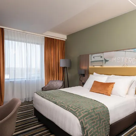 Leonardo Royal Hotel 4*