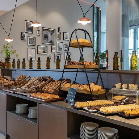 Leonardo Royal 4* Amsterdam