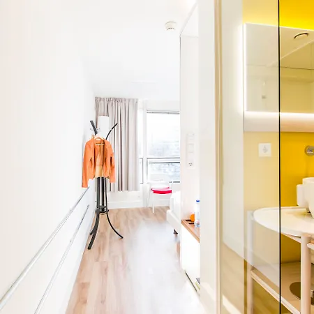 Hotel Qbic Wtc 3*