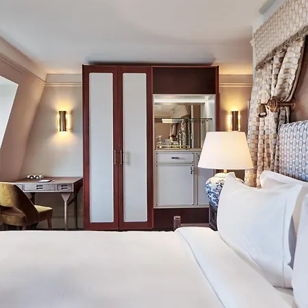 Hotel De L'europe - The Leading Of The World