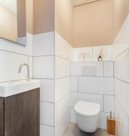 فندق مبيت وإفطار Resident Moose 5*