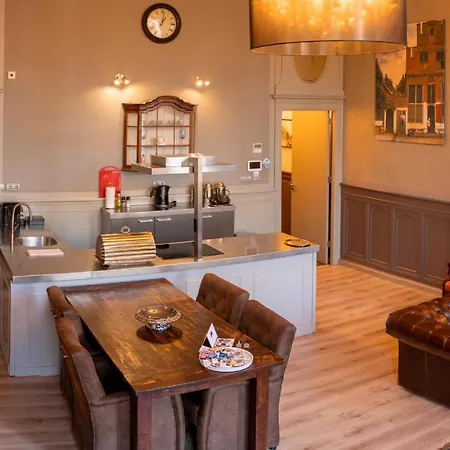Apartamento Dutch Masters Short *