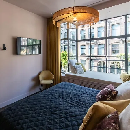 Luxurious In Vondelpark/museum District Bed & Breakfast 2*