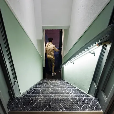 Hotel Ciao Papa Station