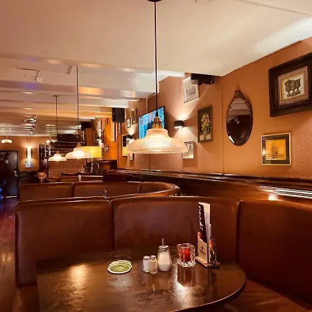 Old Quarter Hotel 2*