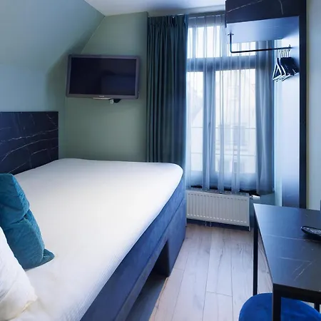 Hotel Ciao Papa Station 3*