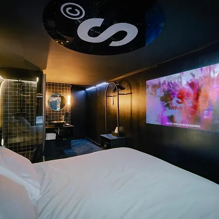 Hotell Supper 4*