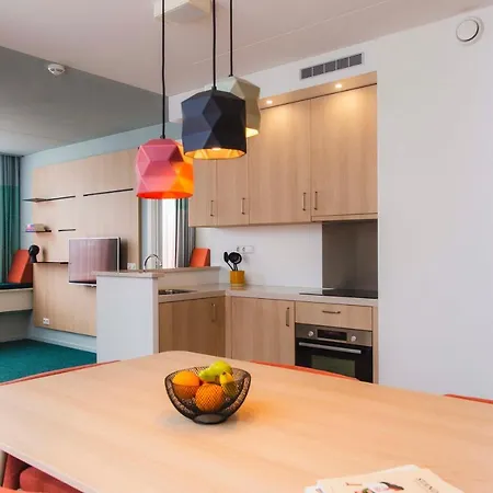 Casa 3*