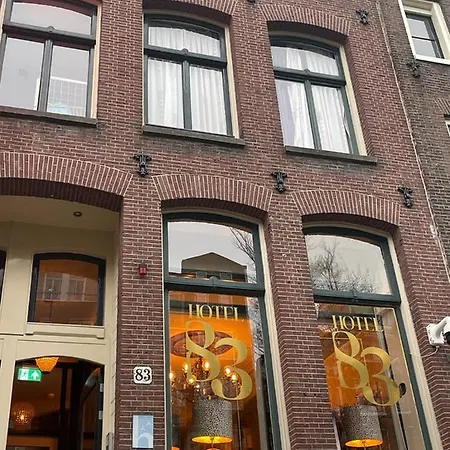 Hotel 83