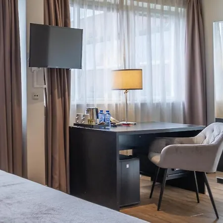 Hotel New West
