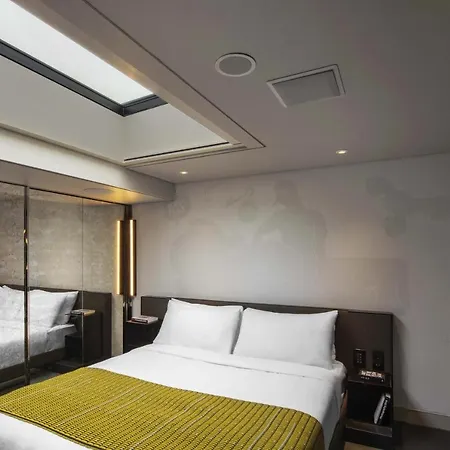 W 5* Amsterdam