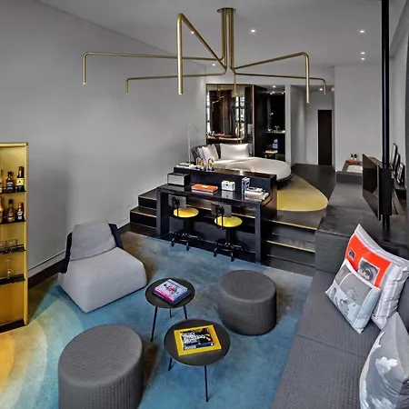 Hotel W