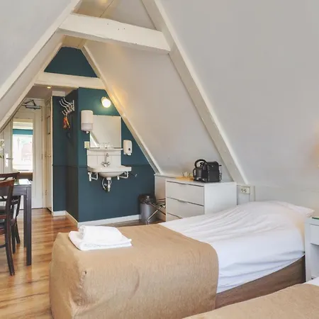 Prinsenhof Hotel 4*