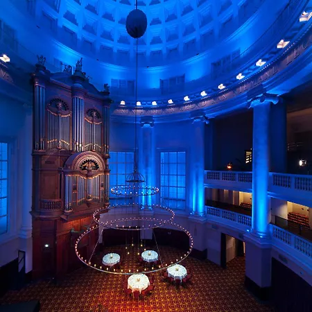 Renaissance Hotel