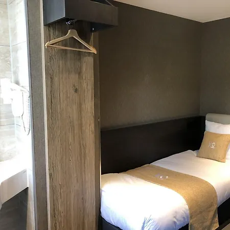 Xo Infinity Hotel