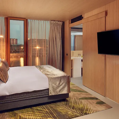 Hotel Jakarta 4*