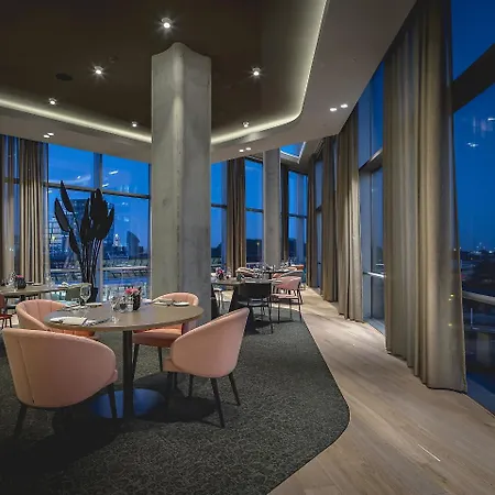 Hotel Der Valk Zuidas -rai 4*