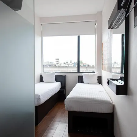 Easyhotel City Centre South 2* Amsterdam