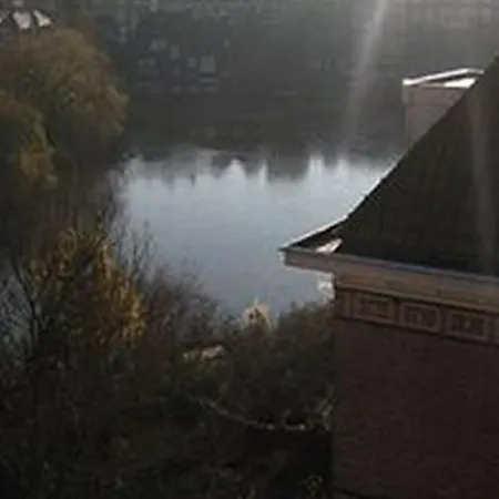 Central Park Hotel