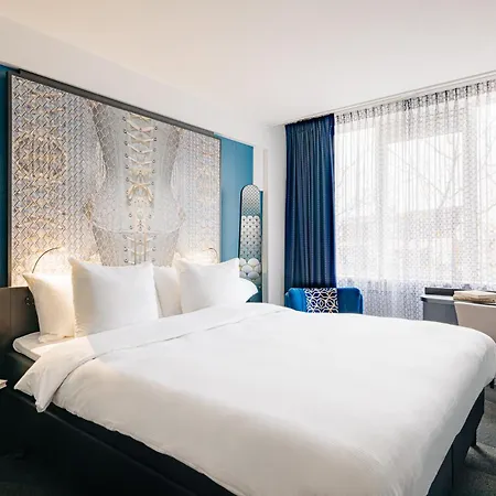 Eden Hotel