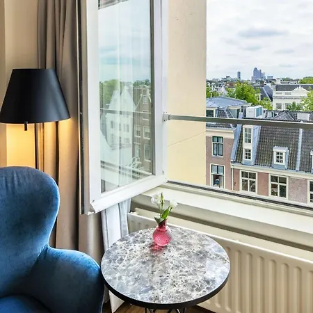 Hotel Nh Schiller