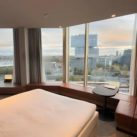 Hotel Der Valk Zuidas -rai 4*