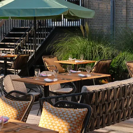 호텔 The Hoxton, Lloyd 4*